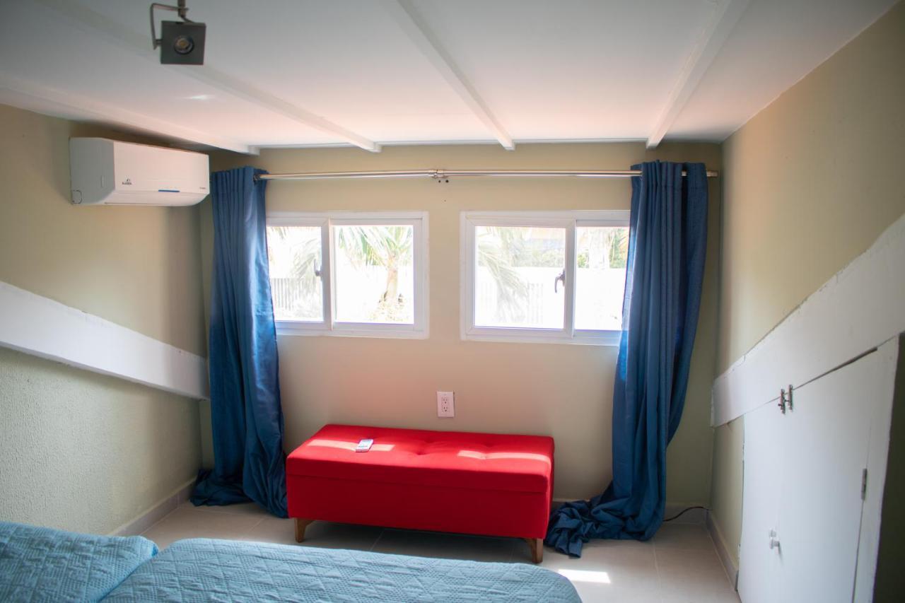 Sunflower Villa Studios Palm Beach Eksteriør bilde